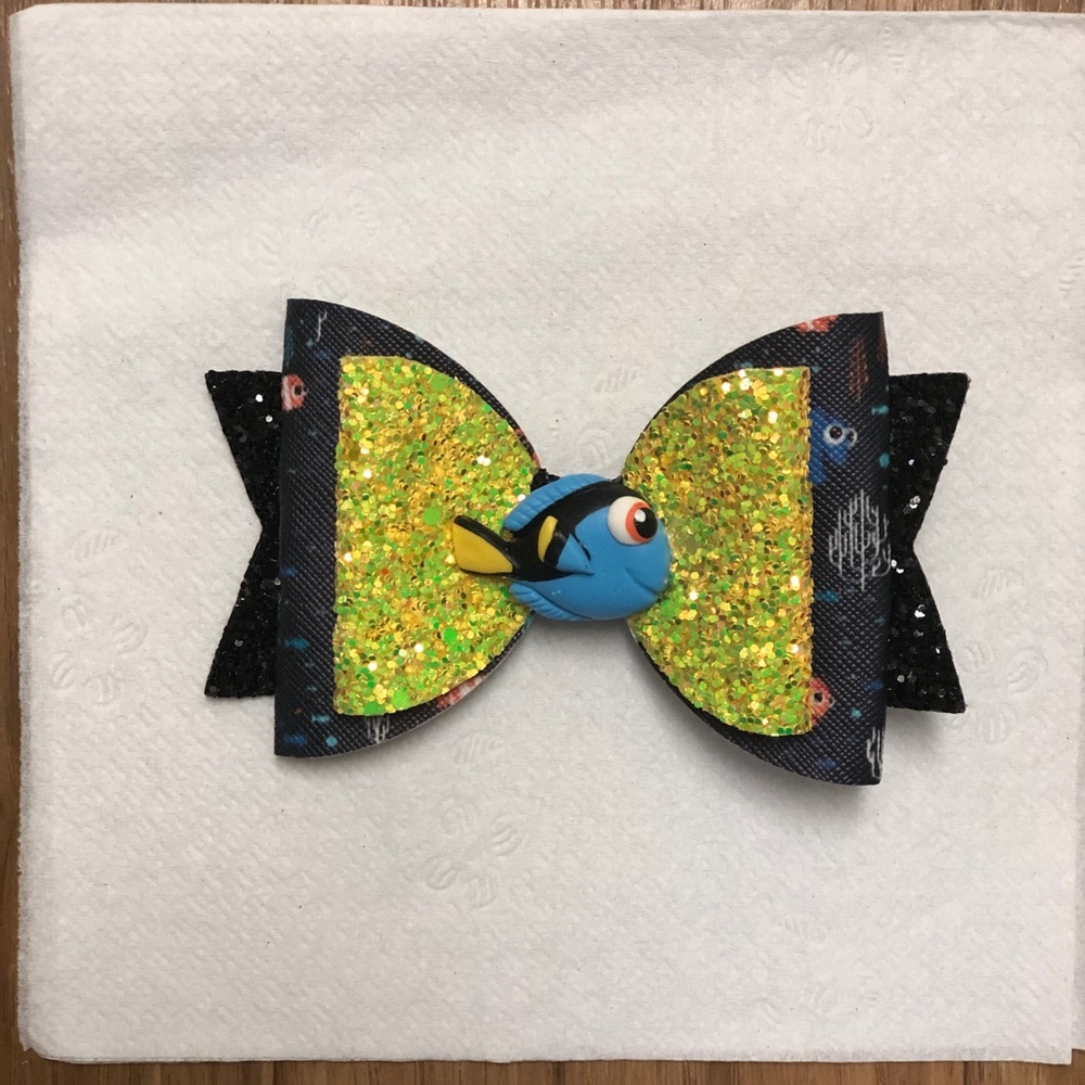 Dory claw bow on alligator clip